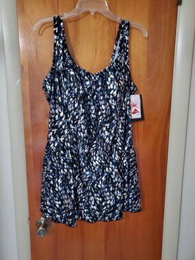 NWT Maxine Swim One Piece Women's Plus 24W - Black